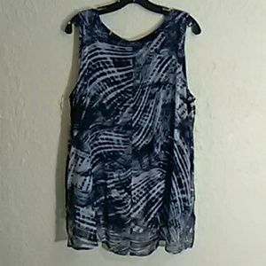 Roz and Ali at DressBarn black and white tunic NWT
